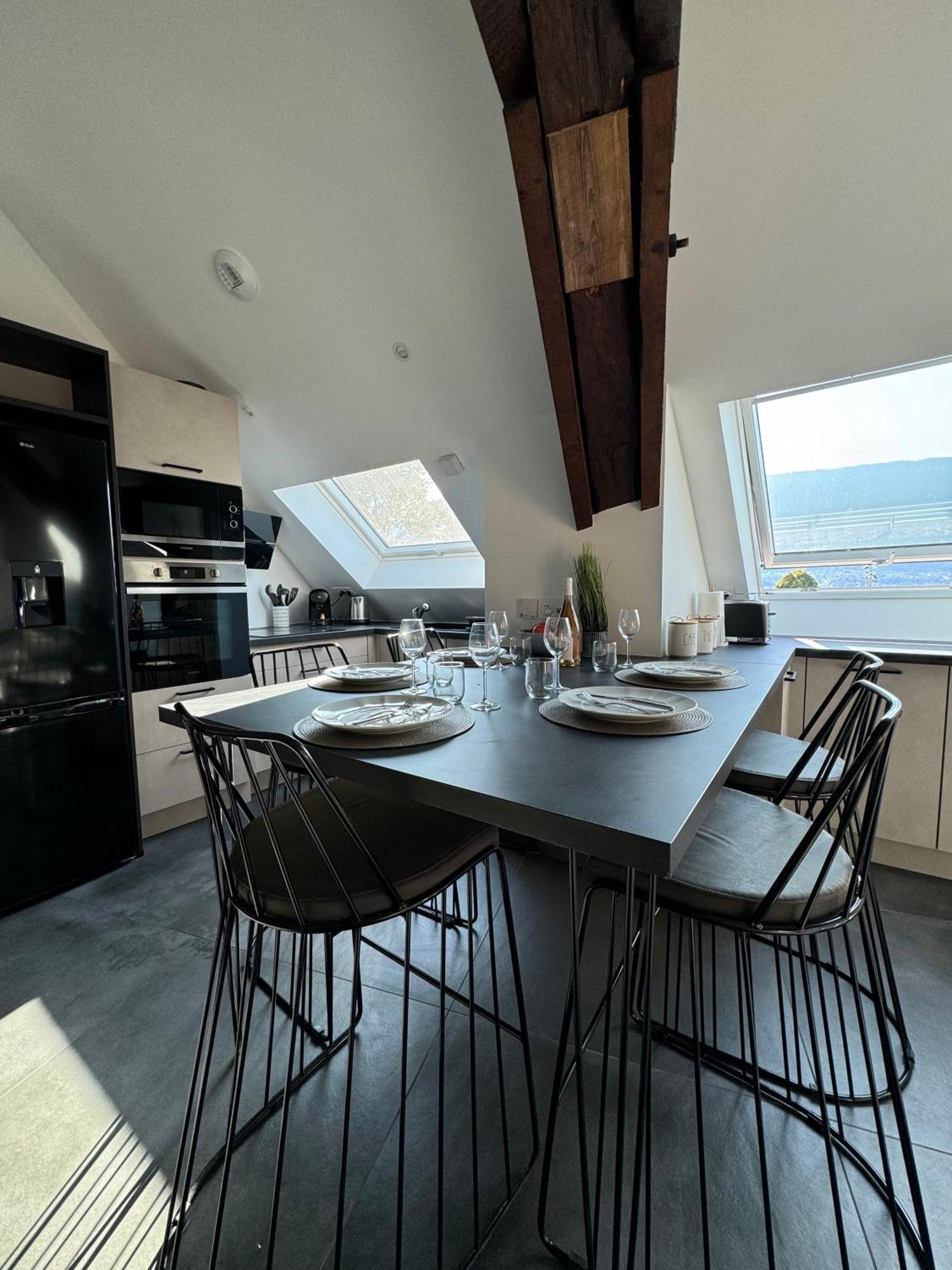 Magnifique Appartement Vue Lac - 5 Personnes Voglans المظهر الخارجي الصورة